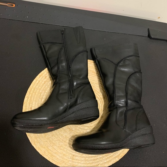 Hush Puppies Waterproof Thinsulate Insulation Genuine Leather Mid 13”High Boots - Picture 12 of 16